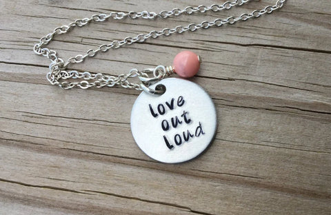 Inspiration Necklace "love out loud" with an accent bead in your choice of colors