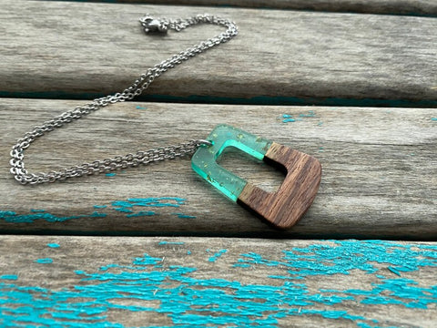 Wood & Mint Green Trapezoid Pendant Necklace: Gold Flecks