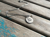 Inspiration Necklace "free hugs" with an accent bead in your choice of colors