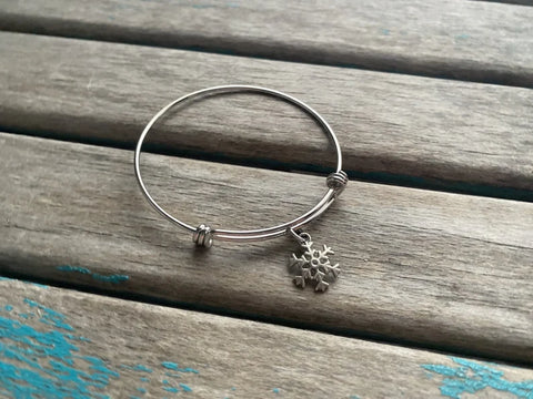 SALE- Snowflake Charm Bangle Bracelet - Adjustable Bracelet