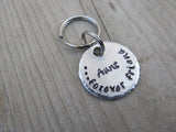 Small Aunt Keychain "Aunt...forever friend" - Small Circle Keychain - Hand Stamped Metal Keychain